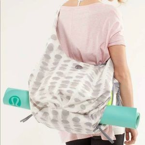 LULULEMON SACKASANA SEASIDE DOT WHITE/FOSSIL BAG